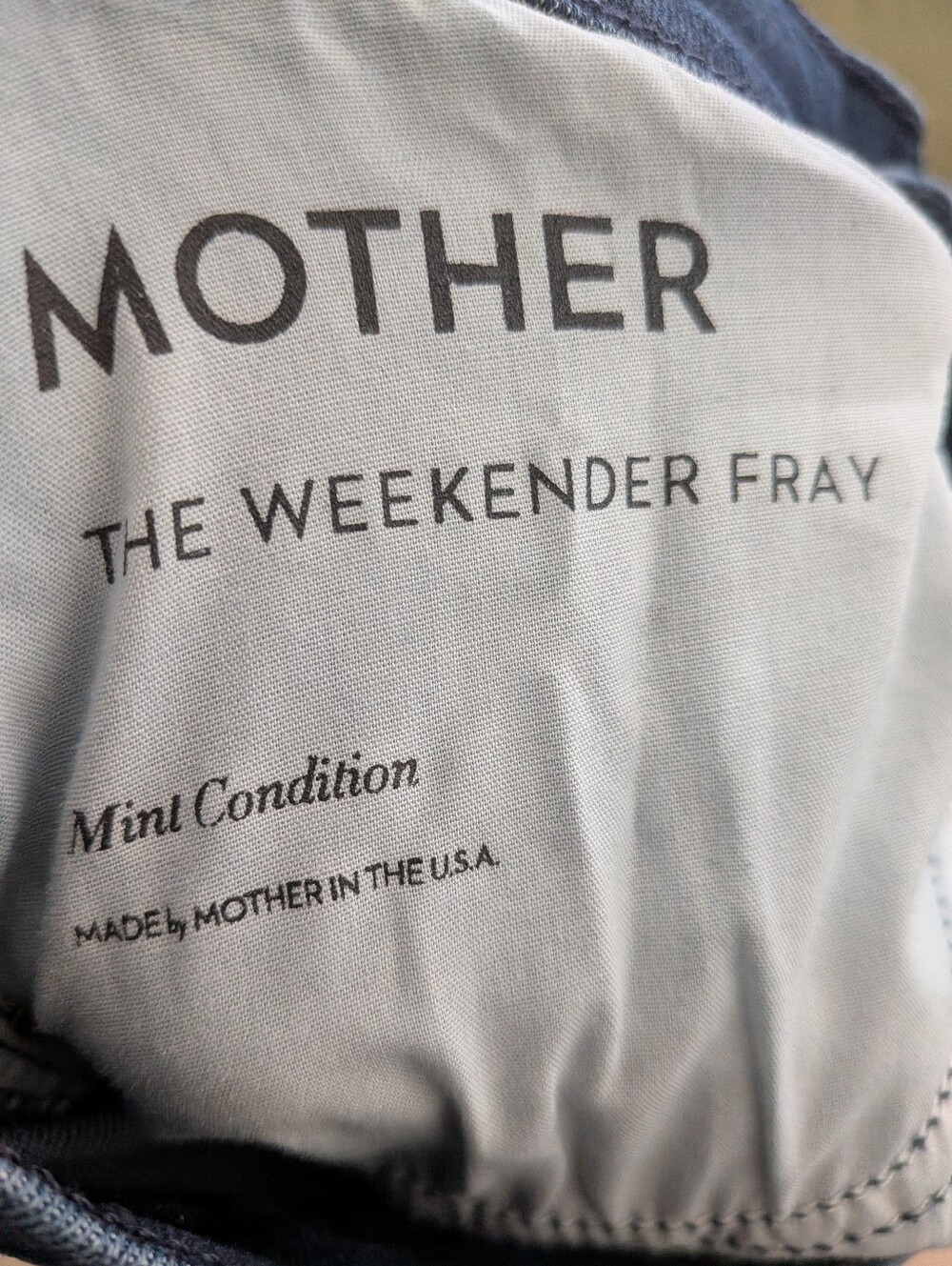 MOTHER Jeans Women's 28 The Weekender Fray Mint Condition Flare - Picture 5 of 13